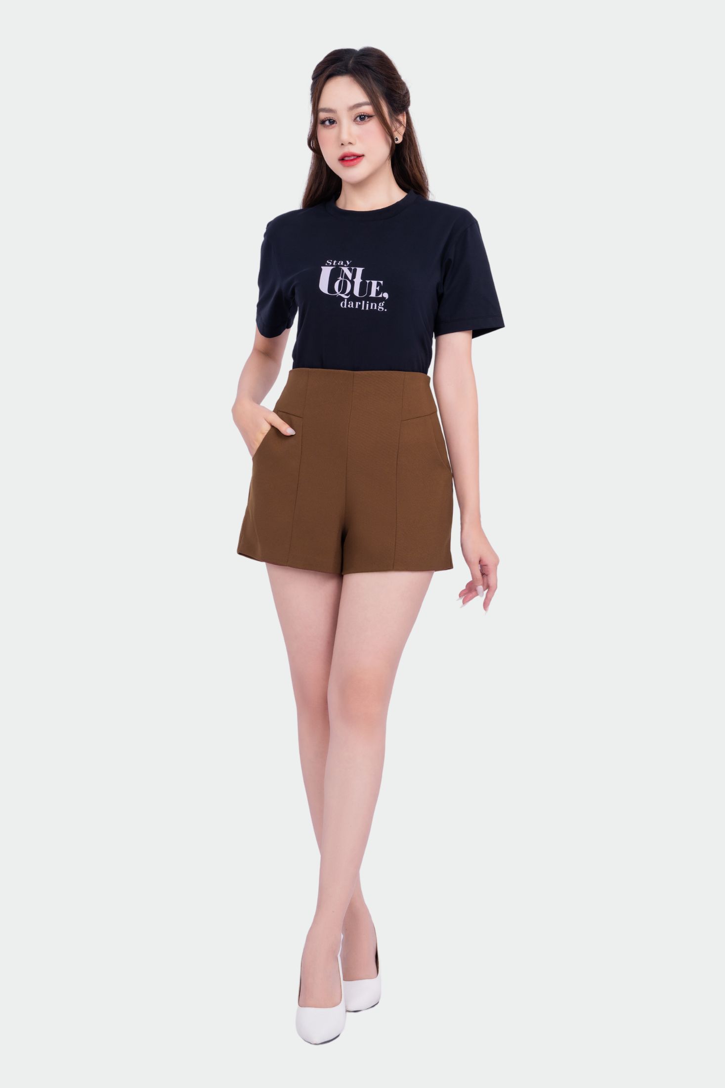 Quần đùi nữ nâu be vải tuyết mưa Thái Hòa 23QSW-110
