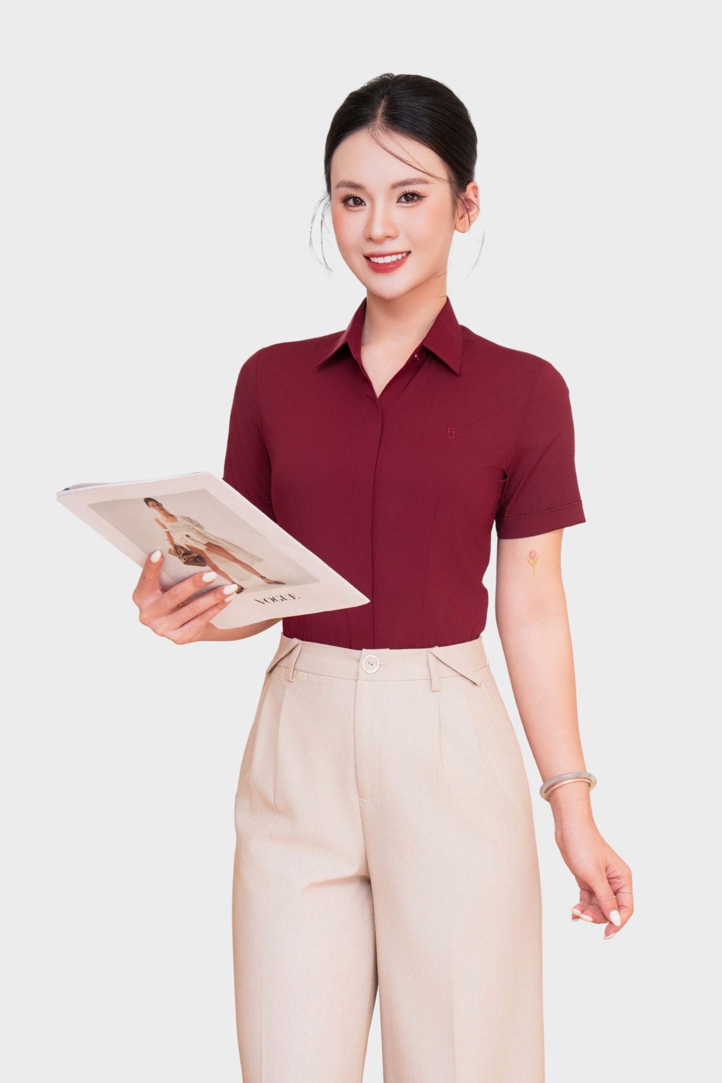 Áo sơ mi nữ 24ASW-246 ngắn tay sợi cotton phối poly vải trơn cao cấp nẹp khuy chiết ly eo Thái Hòa